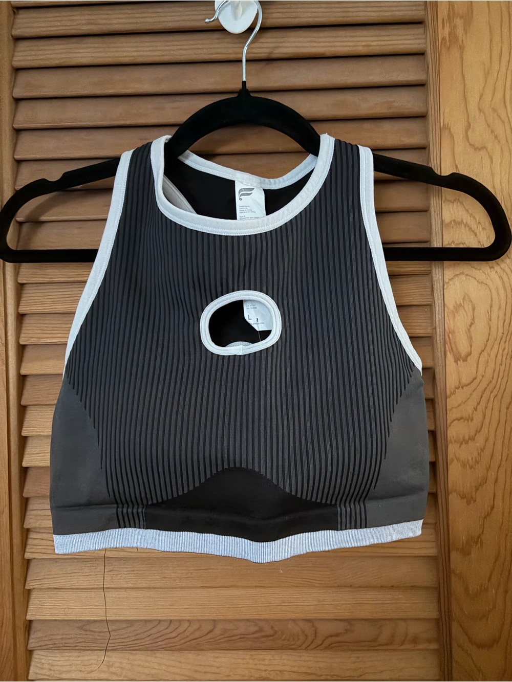 Fabletics seamless fusion low impact ribbed in black onyx white bra size L NWT